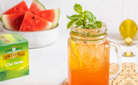 Jugo de sandía con té verde y jengibre